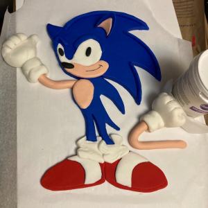 Fondant cake toppers